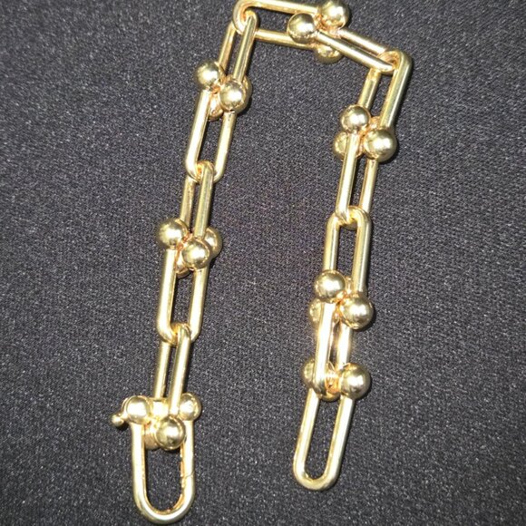 Beautiful hardwarelink bracelet - Picture 10 of 12